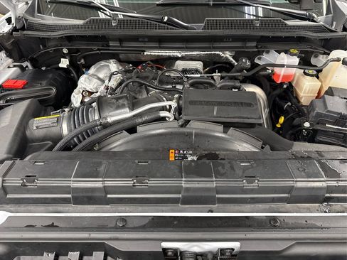 Used 2024 Chevrolet Silverado 2500 High Country w/ Technology Package image 12