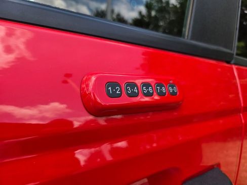 Used 2022 Ford Bronco Wildtrak AWD/4WD image 6