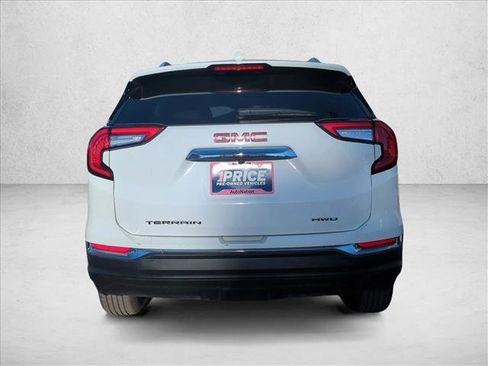 Used 2024 GMC Terrain SLT image 7