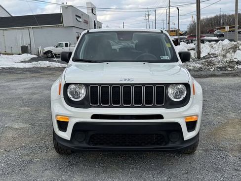 Used 2023 Jeep Renegade Latitude image 28