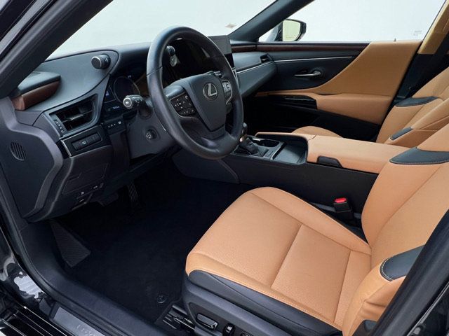 Used 2025 Lexus ES 350 w/ Premium Package FWD image 11