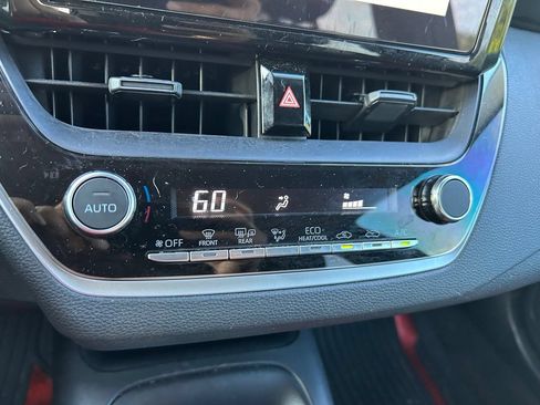 Used 2025 Toyota Corolla LE w/ Convenience Package FWD image 26