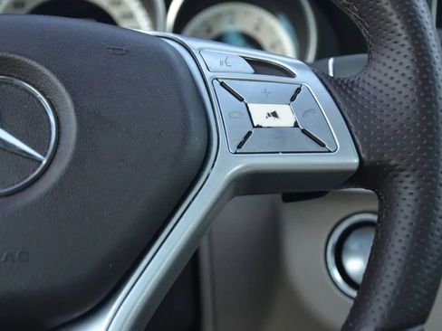 Used 2015 Mercedes-Benz E 350 Sedan image 28