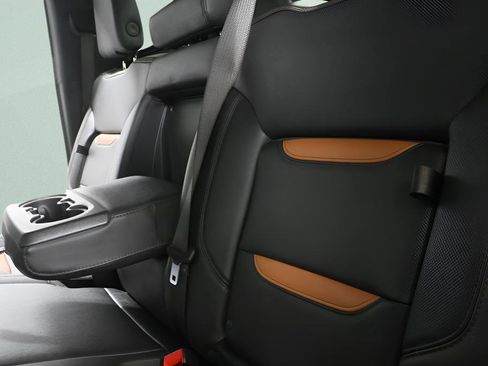 Used 2025 GMC Sierra 2500 AT4 w/ AT4 Premium Plus Package image 27