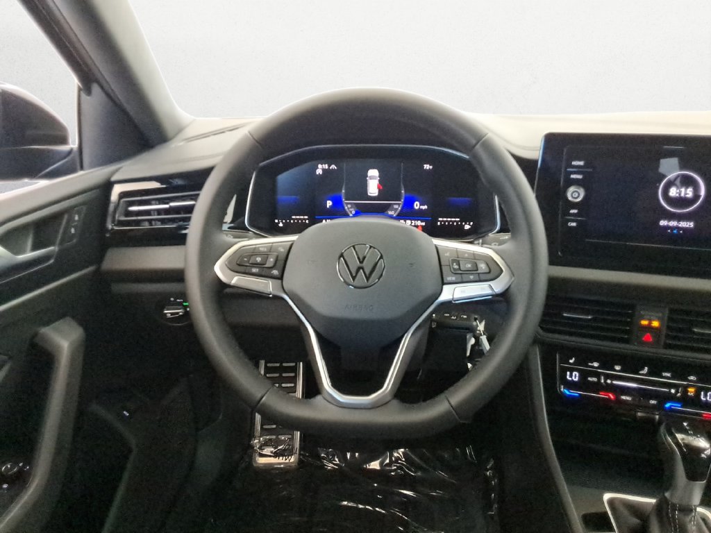 Used 2025 Volkswagen Jetta Sport FWD image 14