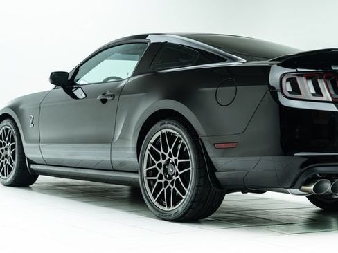 Used 2013 Ford Mustang Shelby GT500 RWD image 19