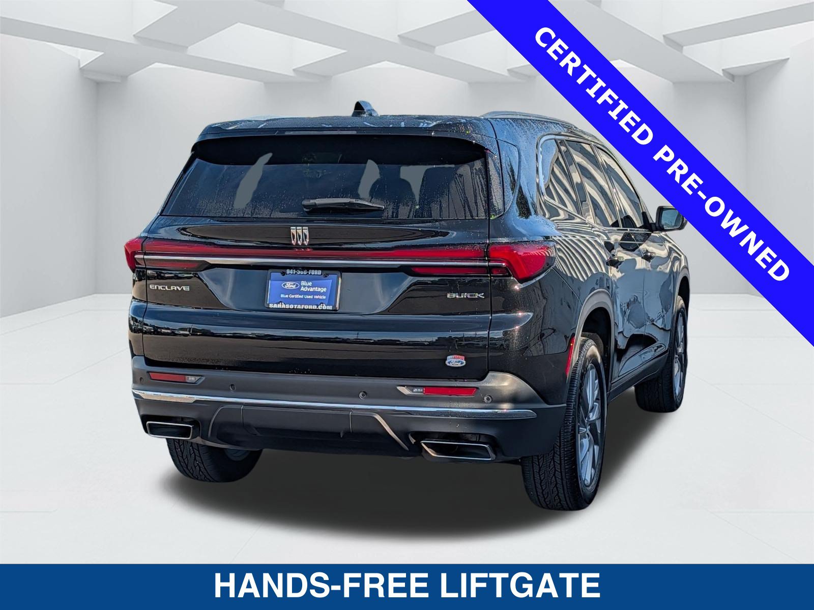 Used 2025 Buick Enclave Preferred FWD image 5