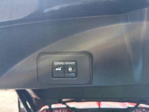 Used 2023 Nissan Rogue SV w/ SV Premium B Package AWD/4WD image 17