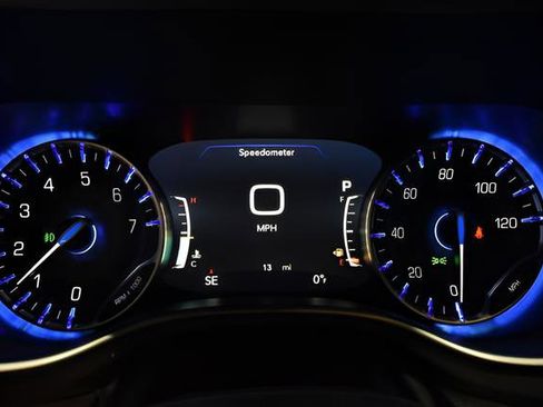 New 2026 Chrysler Pacifica Select w/ S Appearance Package AWD/4WD image 23