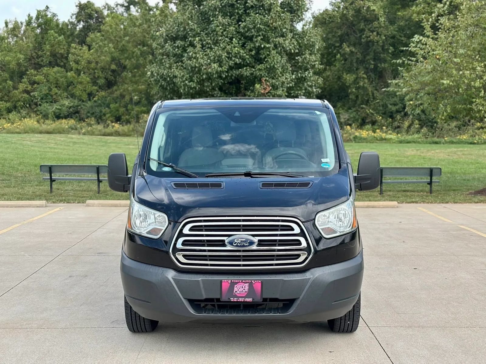 Used 2016 Ford Transit 350 XLT RWD image 2