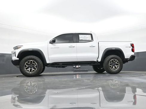 New 2026 Chevrolet Colorado ZR2 w/ Technology Package AWD/4WD image 58