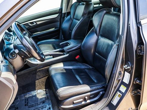 Used 2010 Acura TL SH-AWD image 12