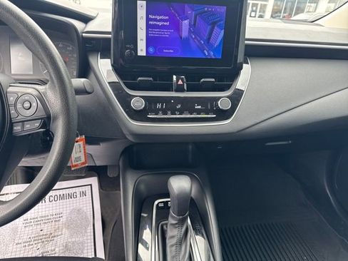Used 2024 Toyota Corolla LE image 11