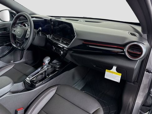 New 2026 Chevrolet Trax RS w/ Sunroof Package image 27