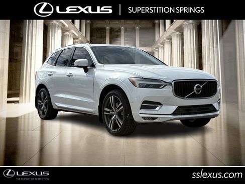 Used 2018 Volvo XC60 T5 Momentum w/ Convenience Package image 1