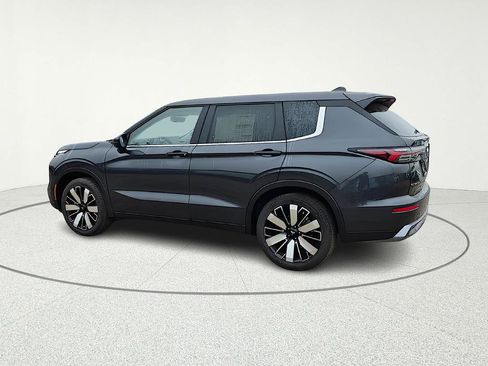 New 2026 Mitsubishi Outlander SE AWD/4WD image 4
