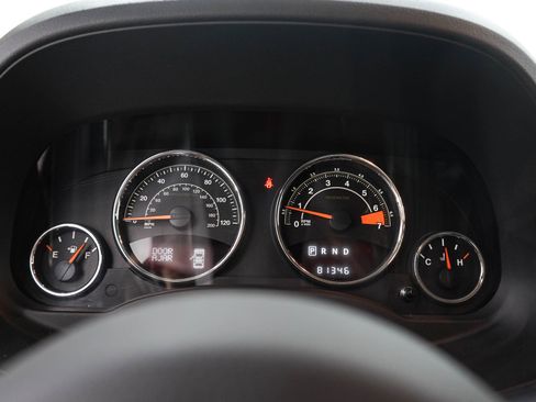Used 2014 Jeep Compass Latitude FWD image 25