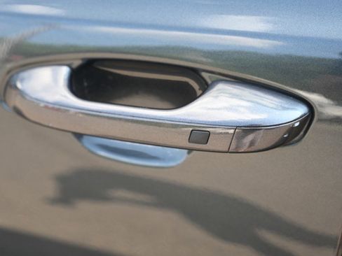 Used 2022 Kia Telluride LX image 14