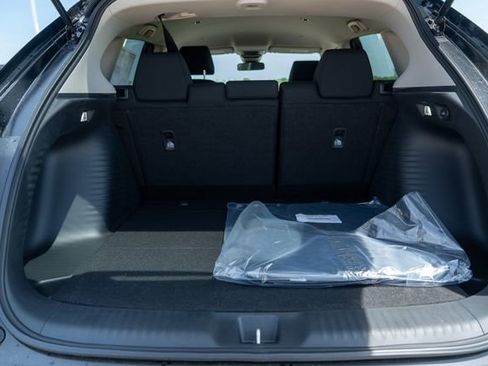 Used 2024 Honda HR-V LX image 17