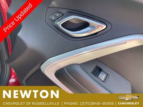 Used 2021 Chevrolet Camaro SS RWD image 31