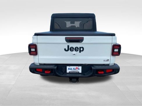 Used 2021 Jeep Gladiator Rubicon AWD/4WD image 6