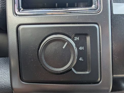 Used 2019 Ford F150 XLT w/ Equipment Group 302A Luxury AWD/4WD image 27