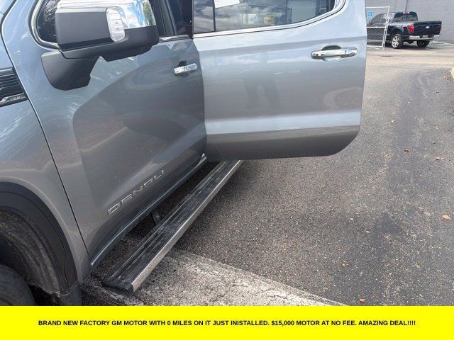 Used 2023 GMC Sierra 1500 Denali Ultimate AWD/4WD image 12