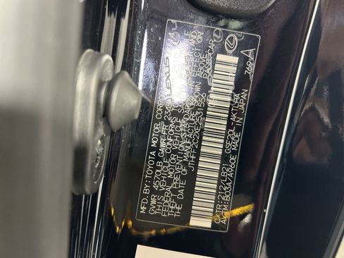Used 2014 Lexus IS 250C w/ Navigation System Package RWD image 30
