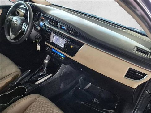 Used 2015 Toyota Corolla LE FWD image 21