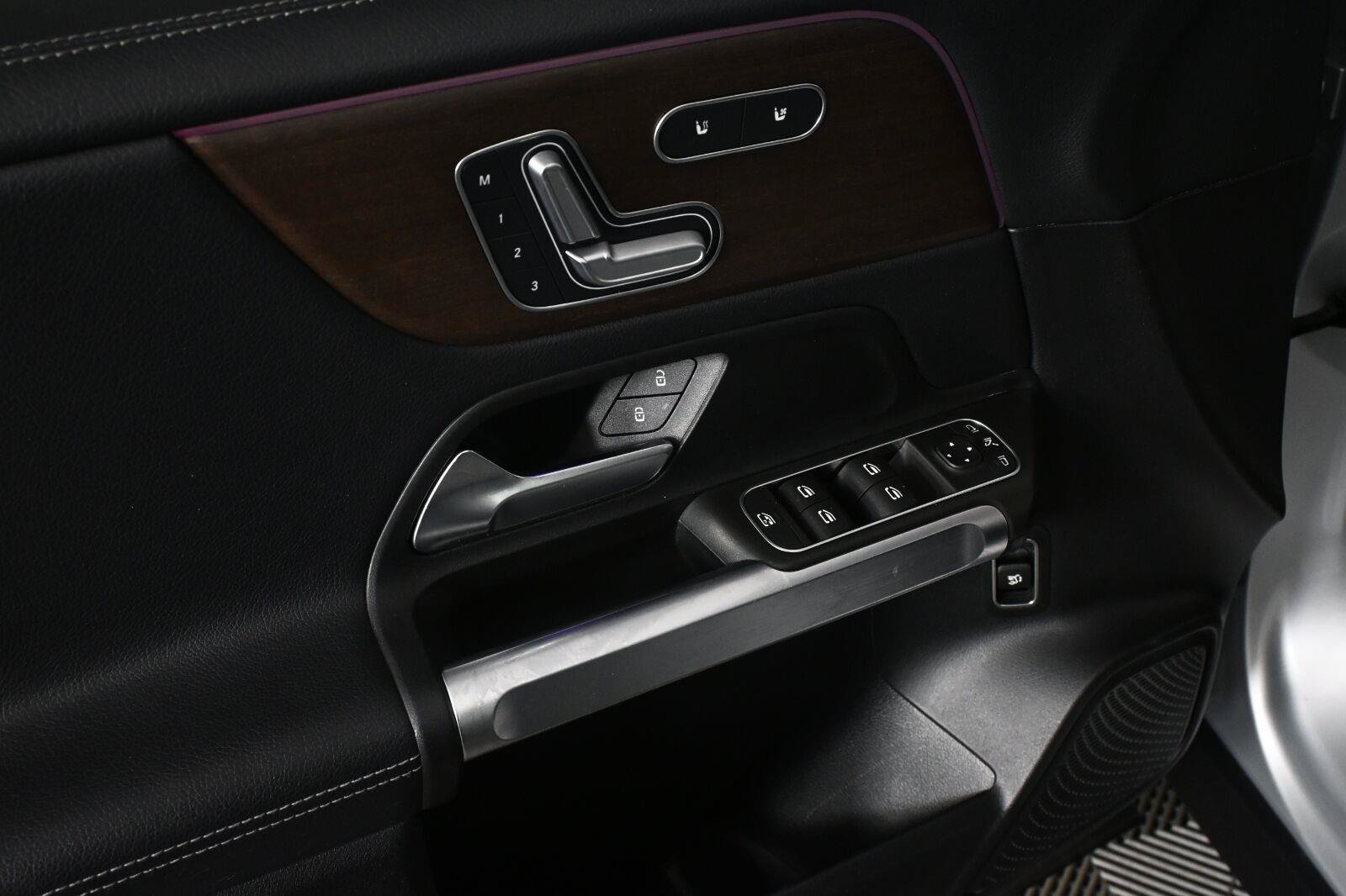 Certified 2021 Mercedes-Benz GLB 250 image 8