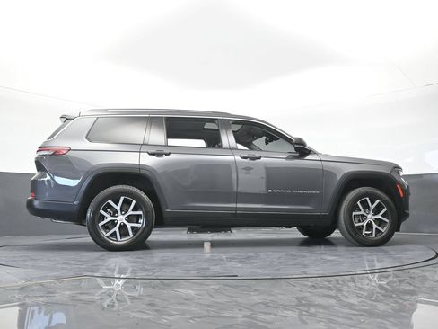 Used 2023 Jeep Grand Cherokee L Limited w/ Trailer Tow Group (B) RWD image 66