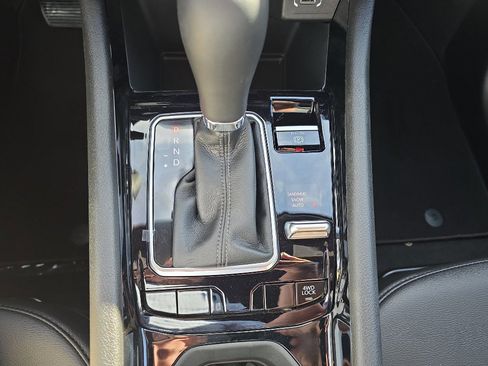 New 2026 Jeep Compass Latitude image 16