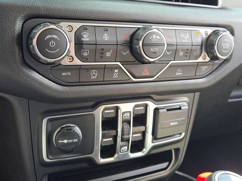 New 2025 Jeep Wrangler Sport S image 28