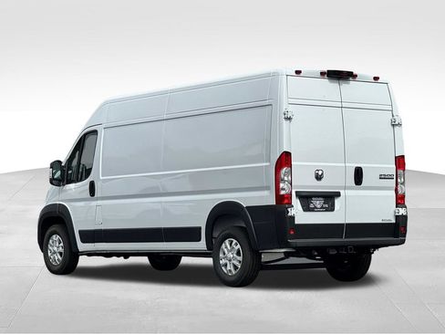 New 2026 RAM ProMaster 2500 w/ Quick Order Package 22G SLT FWD image 5