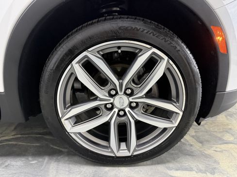 Used 2020 Cadillac XT4 Sport w/ Sun And Sound Package AWD/4WD image 29