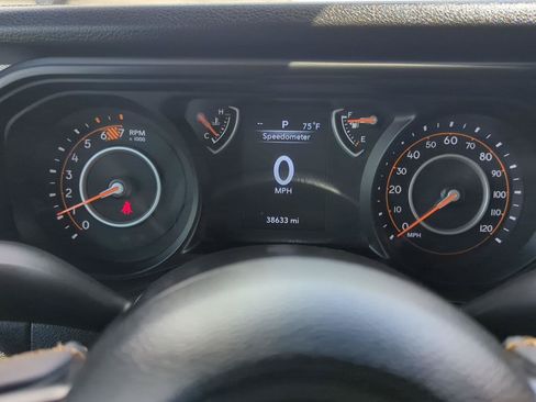 Used 2024 Jeep Wrangler Unlimited Sport AWD/4WD image 16