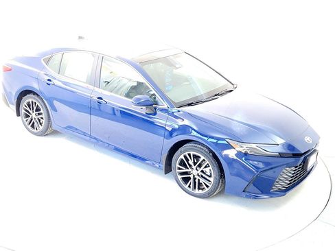 New 2026 Toyota Camry XLE image 15