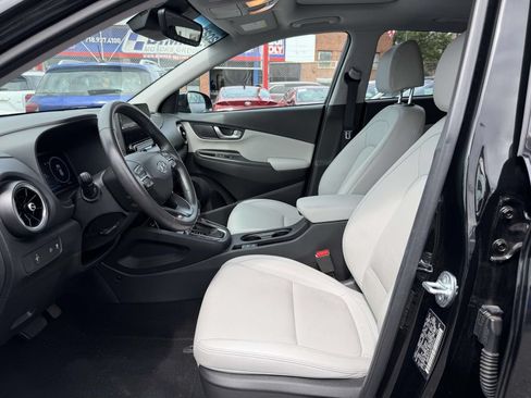 Certified 2023 Hyundai Kona Limited AWD/4WD image 18