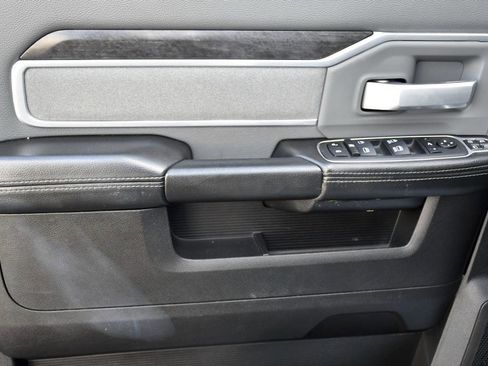 Used 2023 RAM 2500 Big Horn w/ Level 1 Equipment Group image 9