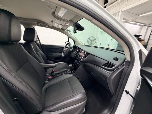 Certified 2022 Buick Encore Preferred w/ Safety Package image 30
