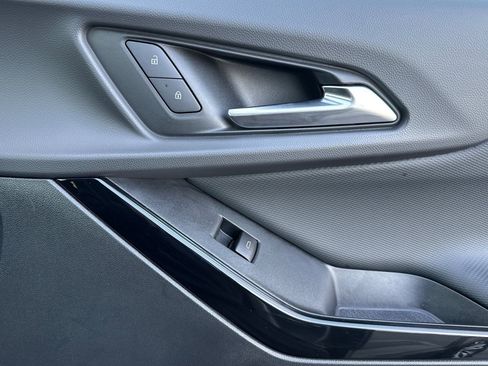 Certified 2025 Chevrolet Equinox LT image 19