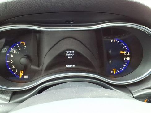 Used 2020 Jeep Grand Cherokee Altitude image 26