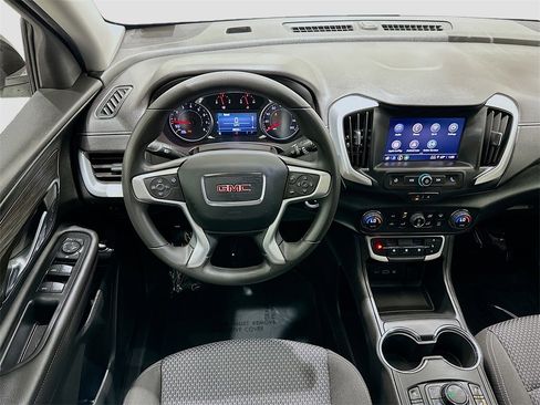 Used 2023 GMC Terrain SLE w/ Driver Convenience Package image 22