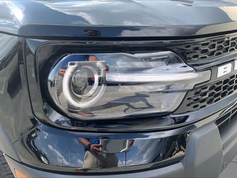 Certified 2025 Ford Bronco Sport Outer Banks w/ Outer Banks Tech Package+ AWD/4WD image 28