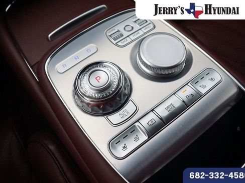 Used 2023 Genesis G90 3.5T image 12