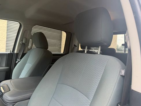 Used 2019 RAM 1500 Classic SLT AWD/4WD image 23