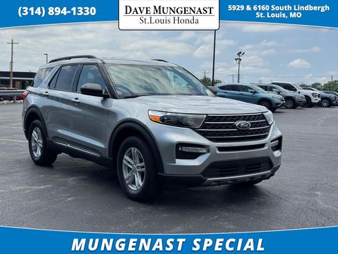 Used 2023 Ford Explorer XLT w/ Equipment Group 202A AWD/4WD image 1