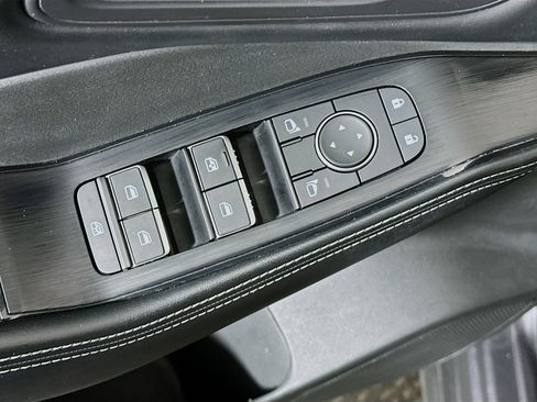 Used 2023 Nissan Rogue SL w/ SL Premium Package image 15