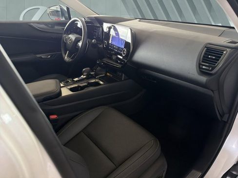 Certified 2025 Lexus NX 250 FWD w/ Towing Package (2000 Lbs) image 25