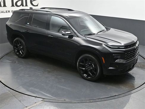 New 2026 Chevrolet Traverse RS w/ LPO, Floor Liner Package image 27